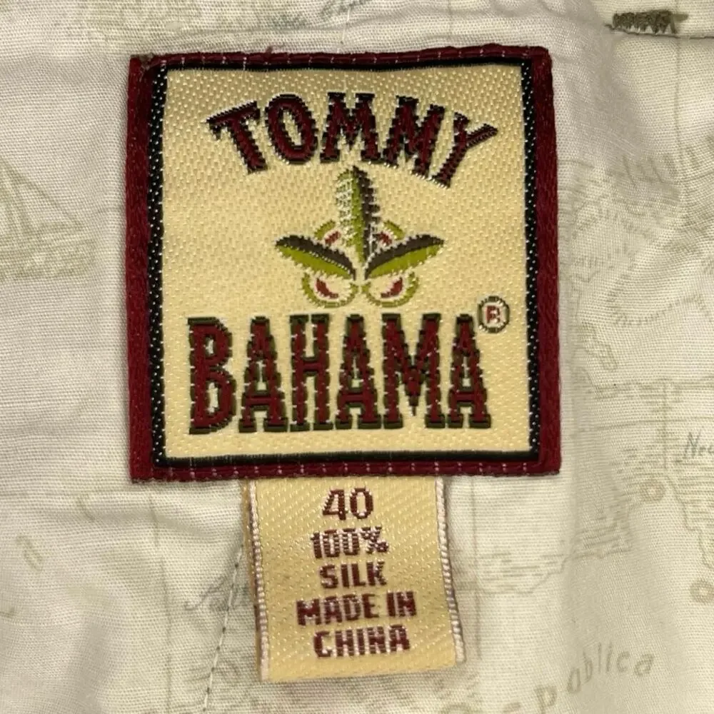 Tommy Bahama Relax 100% Silk Pleated Front Shorts Size 40